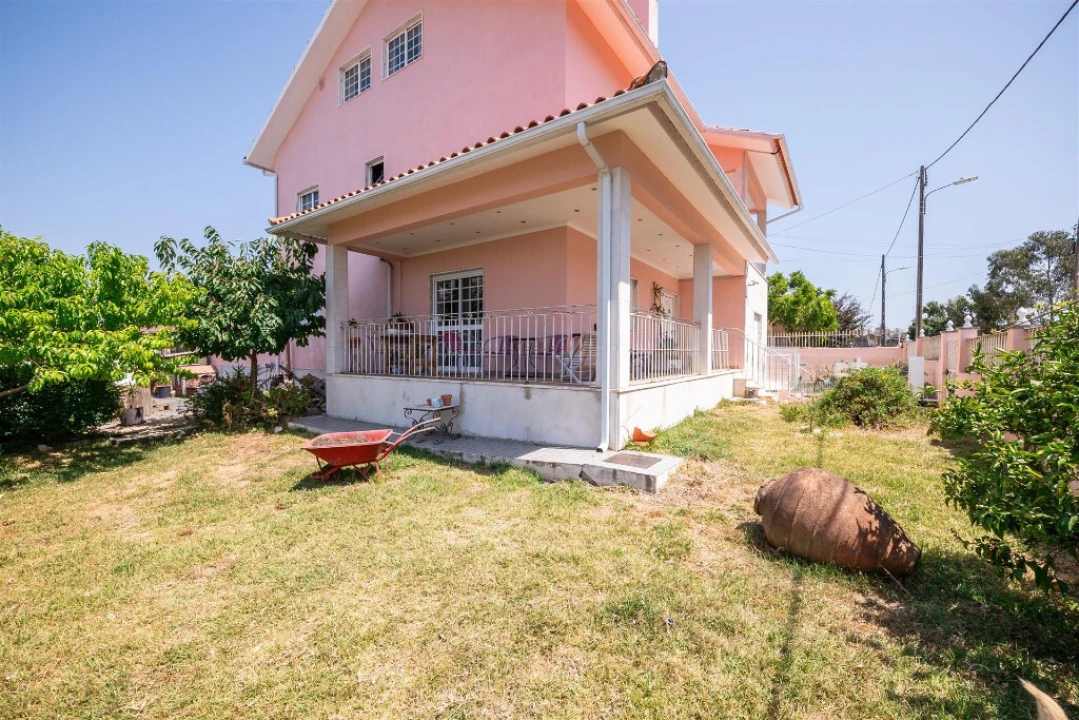 Moradia T4 para Venda em São Martinho de Árvore e Lamarosa Foto 1