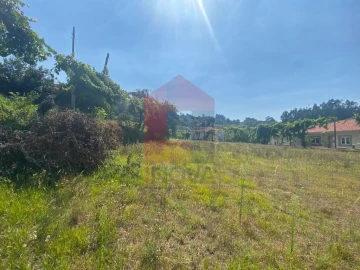 Terreno para Venda em Sande, Vilarinho, Barros e Gomide