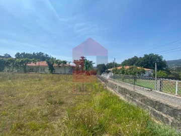 Terreno para Venda em Sande, Vilarinho, Barros e Gomide