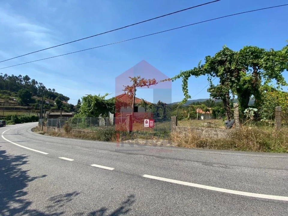 Terreno para Venda em Sande, Vilarinho, Barros e Gomide Foto 1
