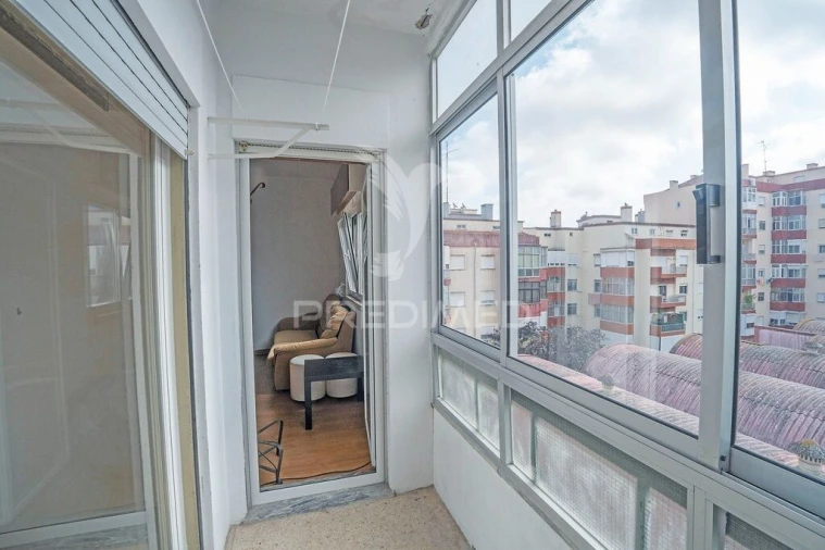 Apartamento T1 para Venda em Alfragide Foto 8