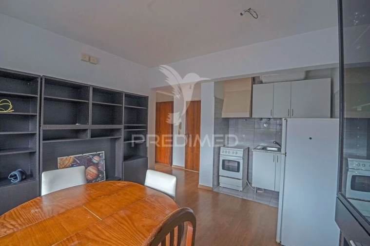Apartamento T1 para Venda em Alfragide Foto 5