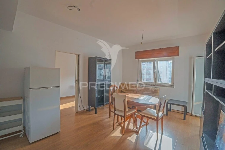Apartamento T1 para Venda em Alfragide Foto 14