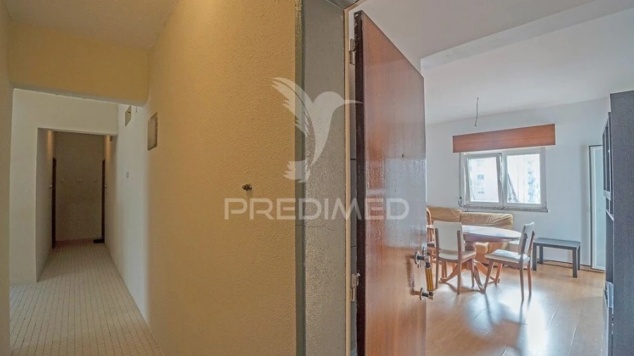 Apartamento T1 para Venda em Alfragide