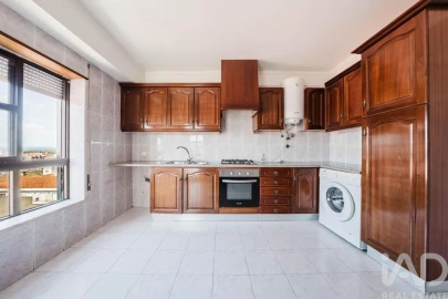 Apartamento T3 para Venda em Nossa Senhora do Pópulo, Coto e São Gregório