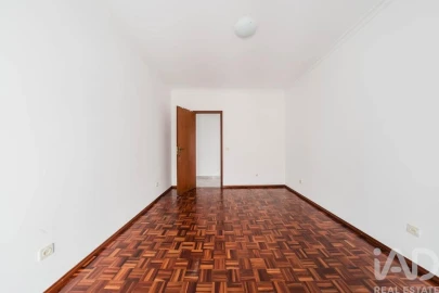 Apartamento T3 para Venda em Nossa Senhora do Pópulo, Coto e São Gregório