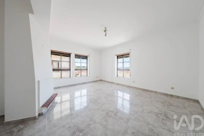 Apartamento T3 para Venda em Nossa Senhora do Pópulo, Coto e São Gregório