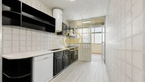 Apartamento T3 para Venda em Vila Nova de Famalicão e Calendário