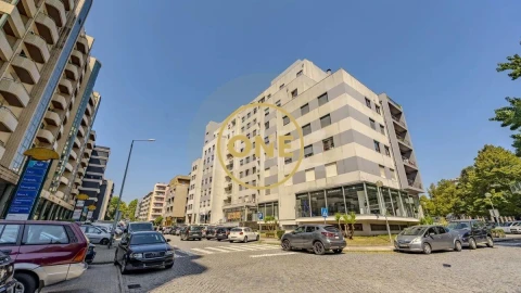 Apartamento T3 para Venda em Vila Nova de Famalicão e Calendário
