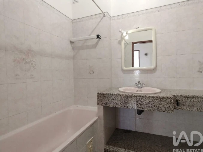 Apartamento T2 para Venda em Portimão Foto 17