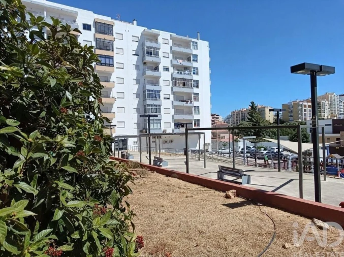 Apartamento T2 para Venda em Portimão Foto 21