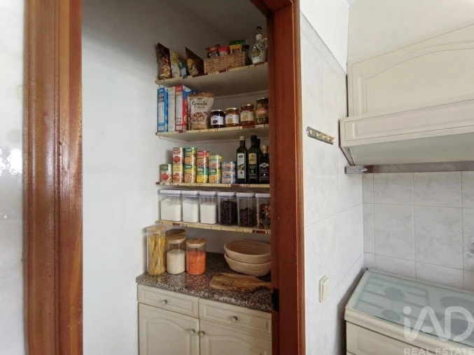 Apartamento T2 para Venda em Portimão Foto 6