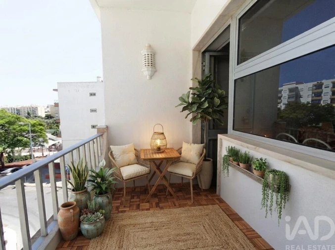 Apartamento T2 para Venda em Portimão Foto 2