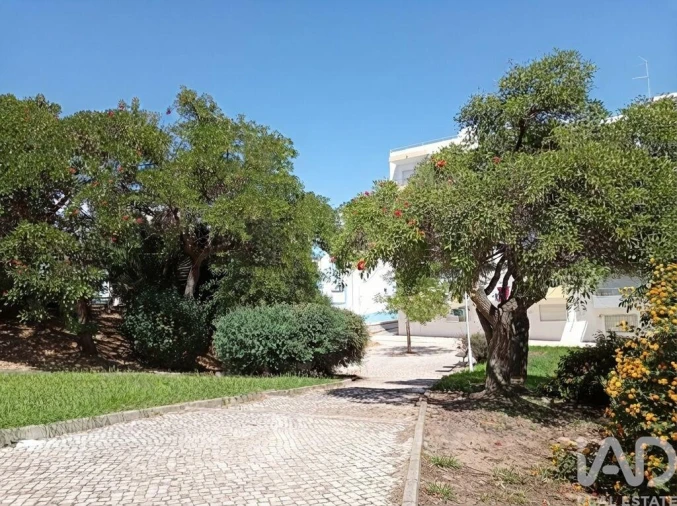 Apartamento T2 para Venda em Portimão Foto 24