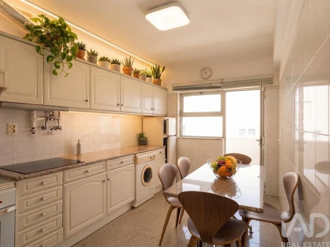 Apartamento T2 para Venda em Portimão Foto 4