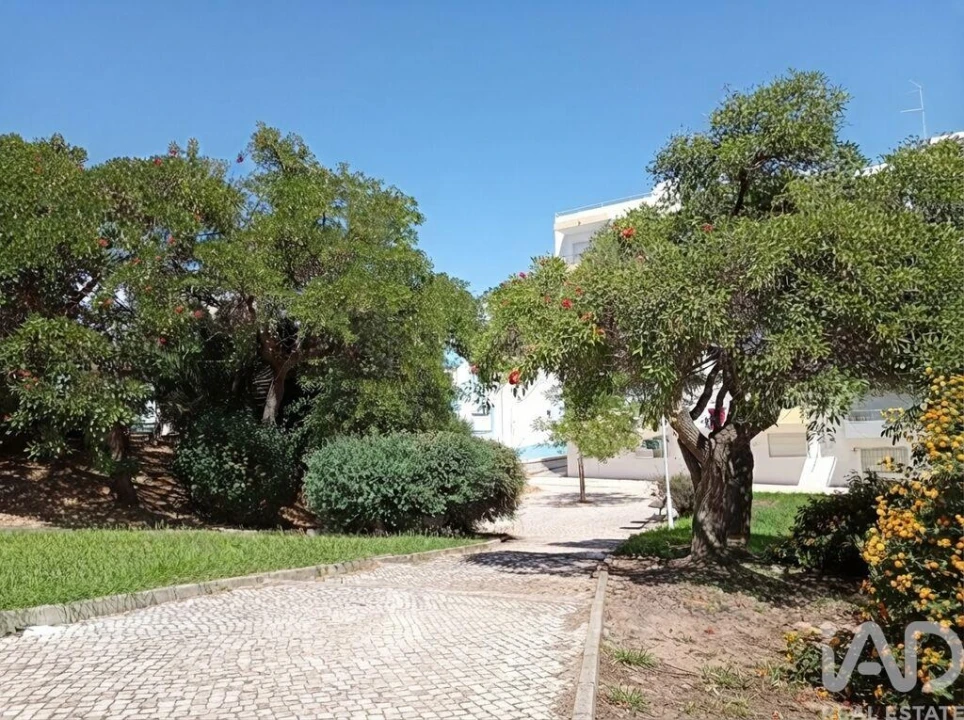 Apartamento T2 para Venda em Portimão Foto 24