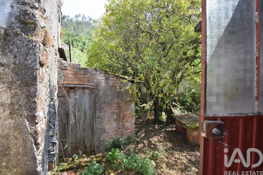 Moradia T3 para Venda em Vila Nova Foto 9