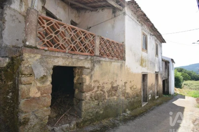 Moradia T3 para Venda em Vila Nova