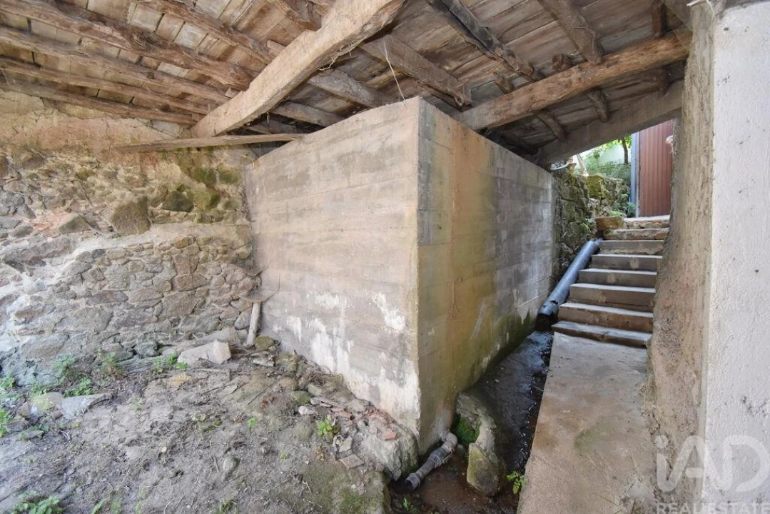 Moradia T3 para Venda em Vila Nova Foto 28