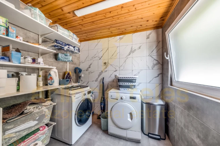 Moradia T4 para Venda em São Sebastião Foto 23
