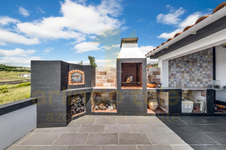 Moradia T4 para Venda em São Sebastião Foto 33