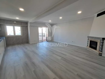 Apartamento T4 para Venda em Amora