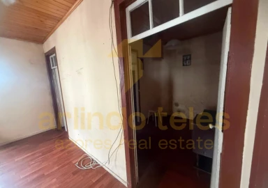 Moradia T4 para Venda em Posto Santo