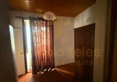 Moradia T4 para Venda em Posto Santo