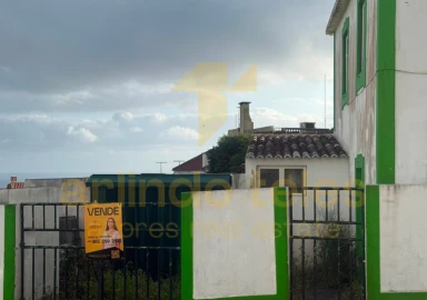 Moradia T4 para Venda em Posto Santo