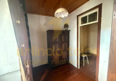 Moradia T4 para Venda em Posto Santo