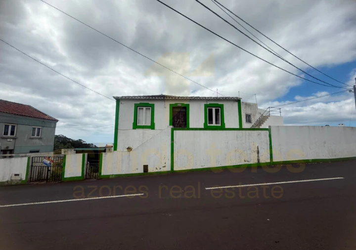 Moradia T4 para Venda em Posto Santo Foto 11