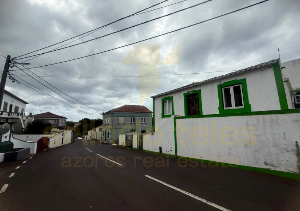 Moradia T4 para Venda em Posto Santo Foto 10