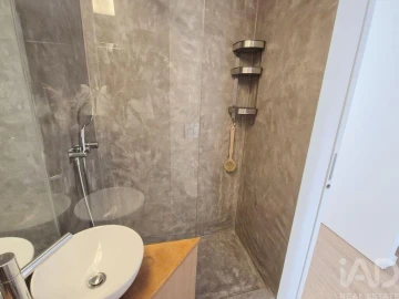 Apartamento T1 para Arrendamento em Santo António