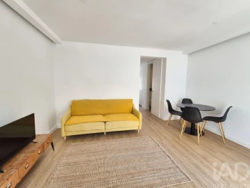 Apartamento T1 para Arrendamento em Santo António