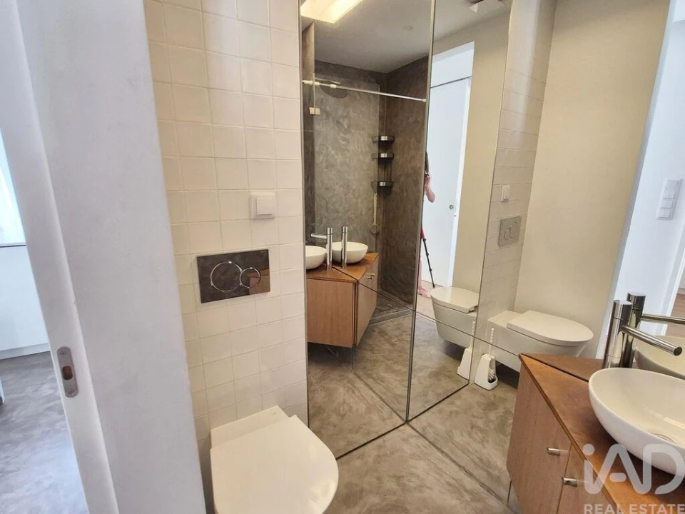 Apartamento T1 para Arrendamento em Santo António Foto 17