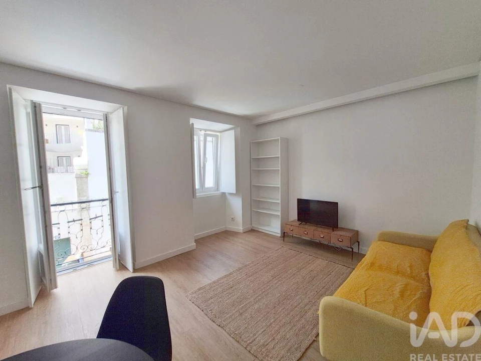 Apartamento T1 para Arrendamento em Santo António Foto 10