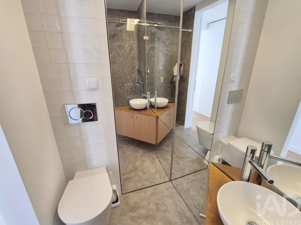 Apartamento T1 para Arrendamento em Santo António Foto 18