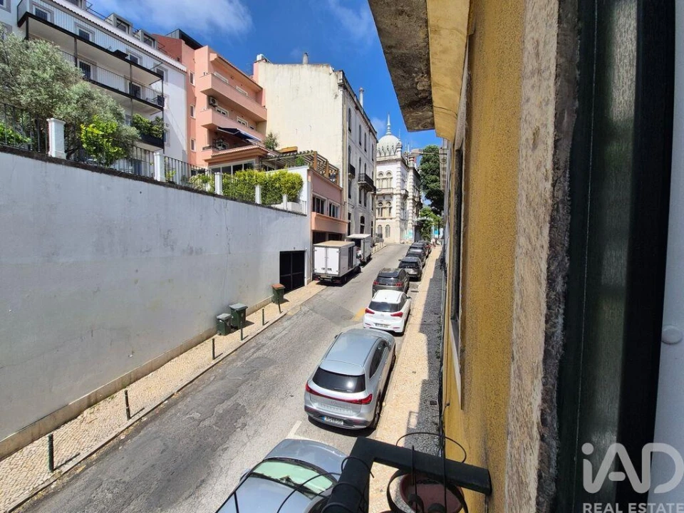 Apartamento T1 para Arrendamento em Santo António Foto 9