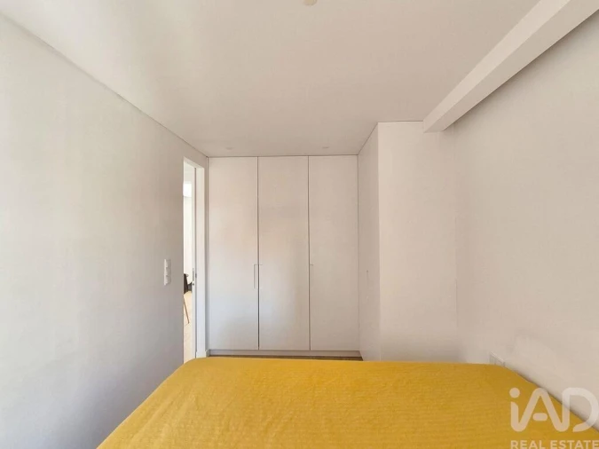 Apartamento T1 para Arrendamento em Santo António Foto 14