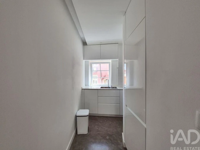 Apartamento T1 para Arrendamento em Santo António Foto 20