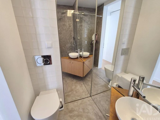 Apartamento T1 para Arrendamento em Santo António Foto 18