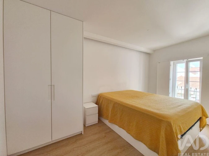 Apartamento T1 para Arrendamento em Santo António Foto 12