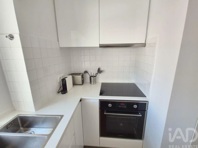 Apartamento T1 para Arrendamento em Santo António Foto 23