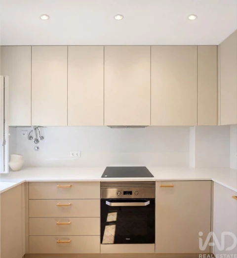 Apartamento T1 para Venda em Campo de Ourique