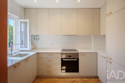 Apartamento T1 para Venda em Campo de Ourique