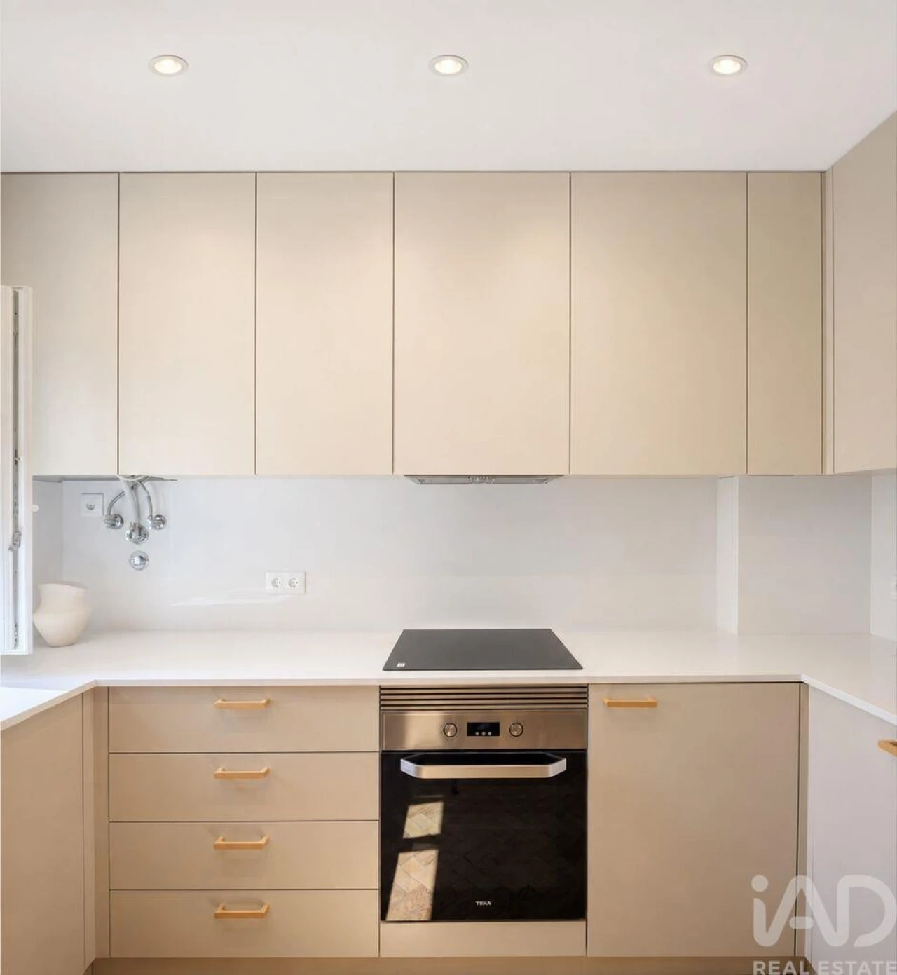Apartamento T1 para Venda em Campo de Ourique Foto 11