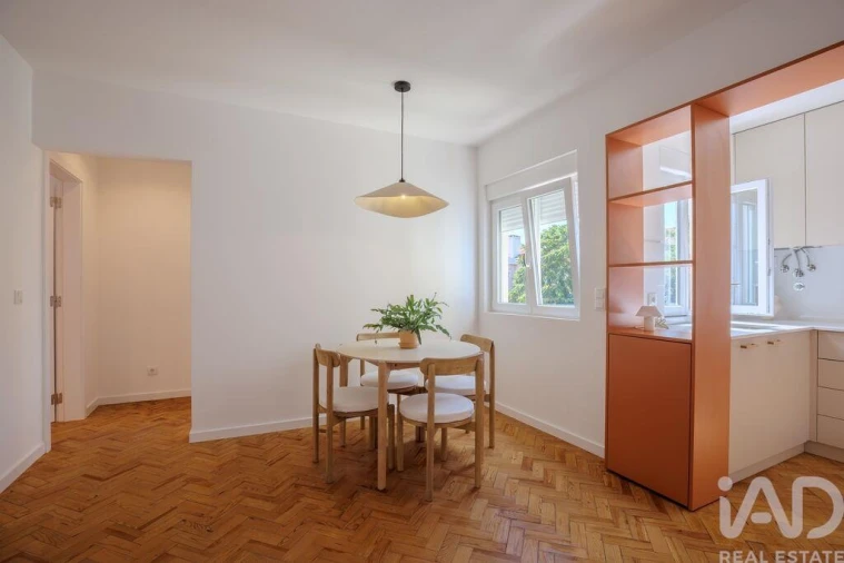 Apartamento T1 para Venda em Campo de Ourique Foto 2