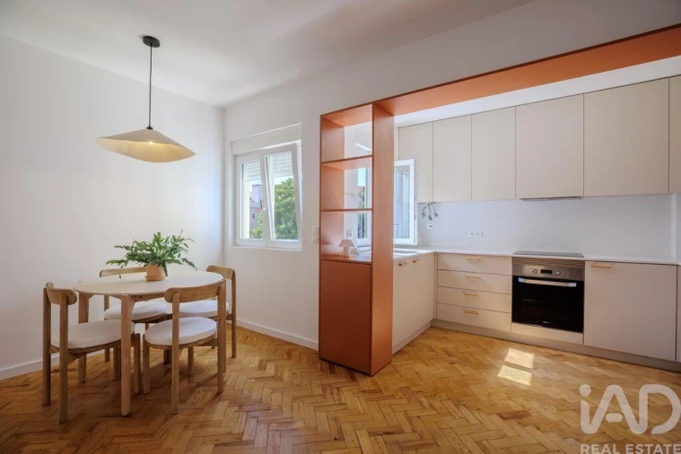 Apartamento T1 para Venda em Campo de Ourique Foto 4