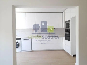 Apartamento T3 para Venda em Beja (Santiago Maior e São João Baptista)