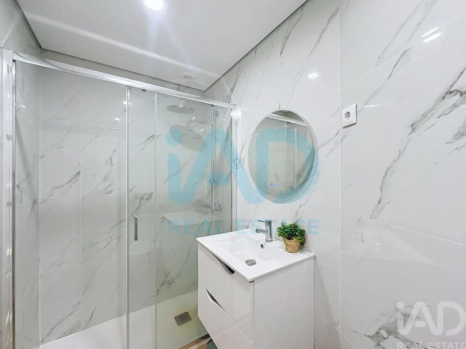 Apartamento T2 para Venda em Campanhã Foto 10